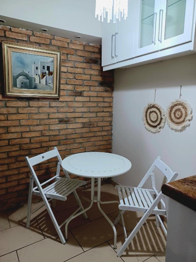 Varkiza Seaside Apts Extérieur photo